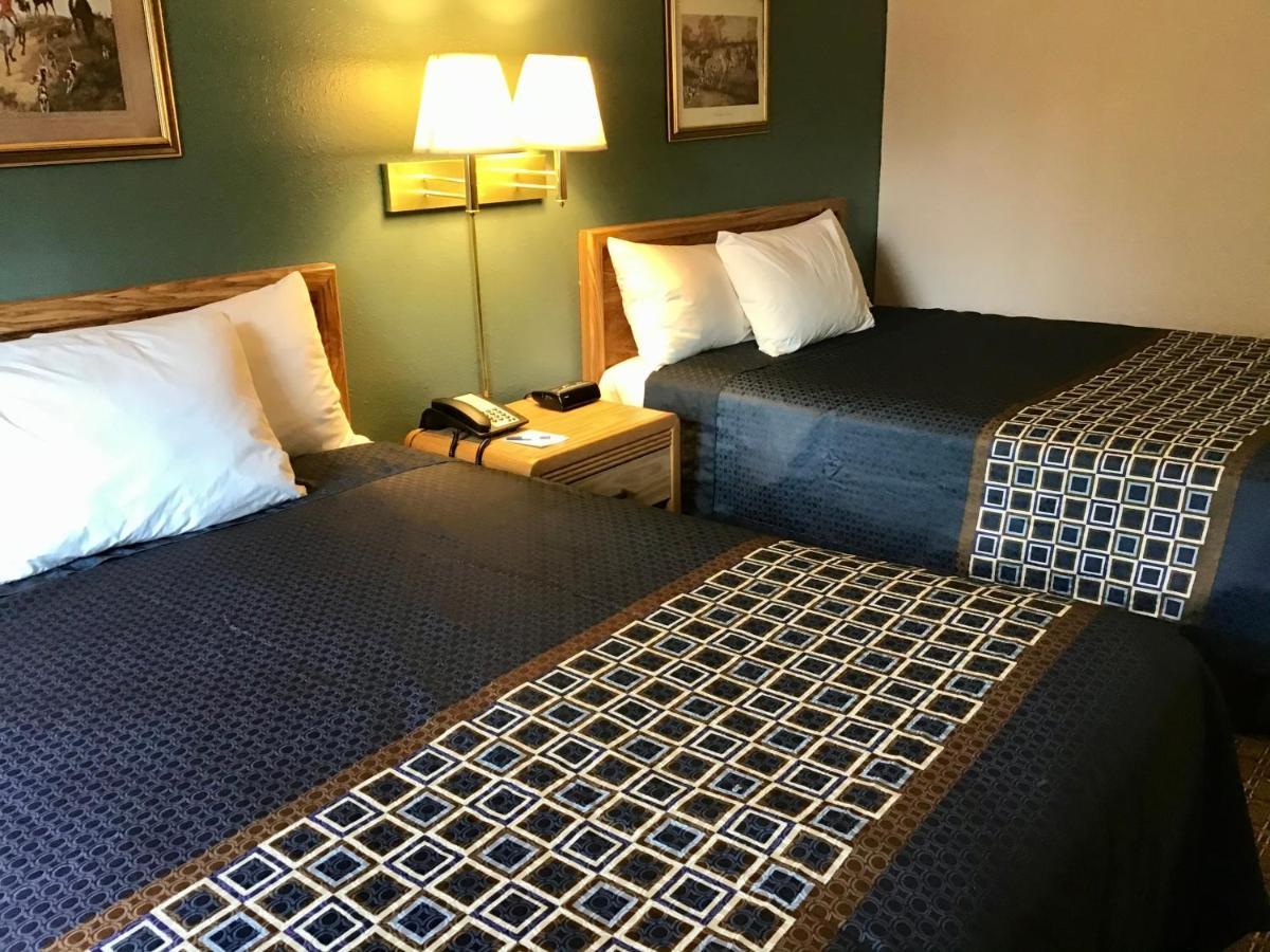 Travelodge By Wyndham Worland Exteriér fotografie