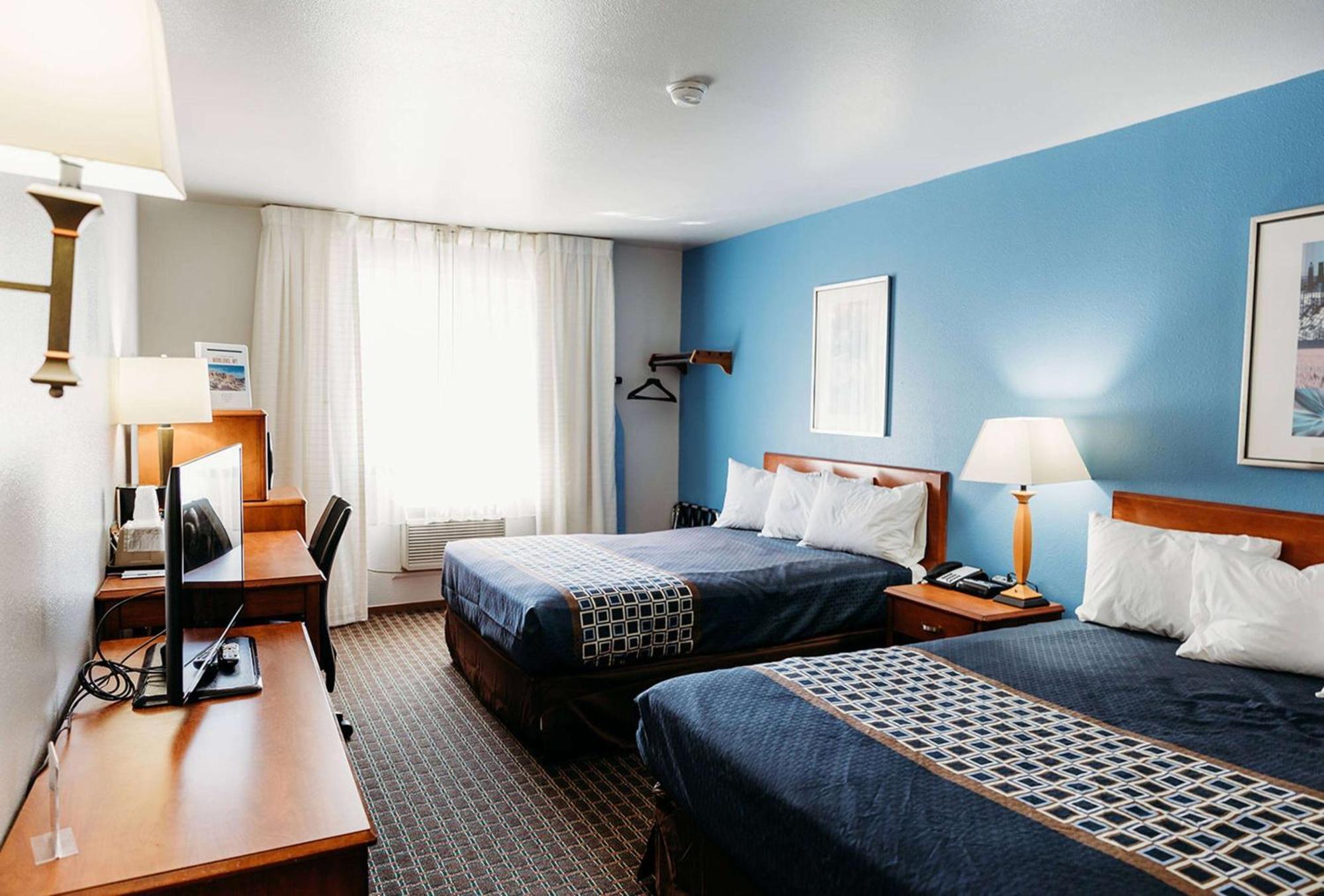 Travelodge By Wyndham Worland Exteriér fotografie